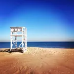Private Entrance and Scenic Trail to Beach Access - Charming Getaway