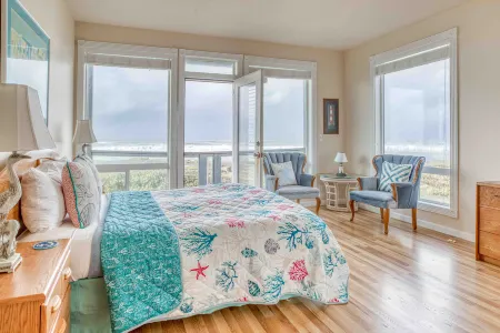 Arbor House North Отели рядом с достопримечательностью «Яхайк Трейл»