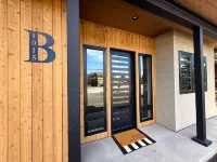 Perfect Location | Brand New Luxury Villa | 4 Bed / 4 Bath | Sleeps 10!