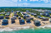 Oceanfront, Dog-Friendly House w/ Free WiFi, Shared Pool, Ocean View, Central AC