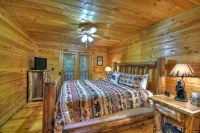 Charming Cabin with Hot Tub and Mountain View - Quaint Getaway Retreat Hotels in Fannin County