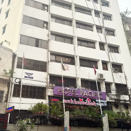Hotel Pacific
