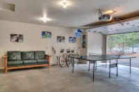 Cozy Hot Tub and Ping Pong Game Room - Charming Family Retreat