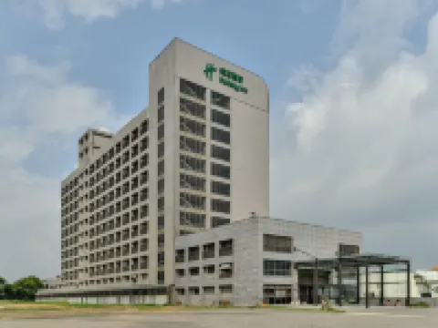 Holiday Inn TAOYUAN AIRPORT by IHG Hotels near Taoyuan Intl. Airport