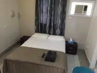 Perth City Motel Hotel a Wattle Grove