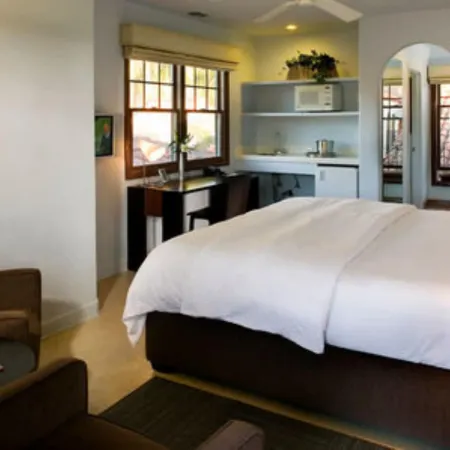 Casa Del Mar Inn