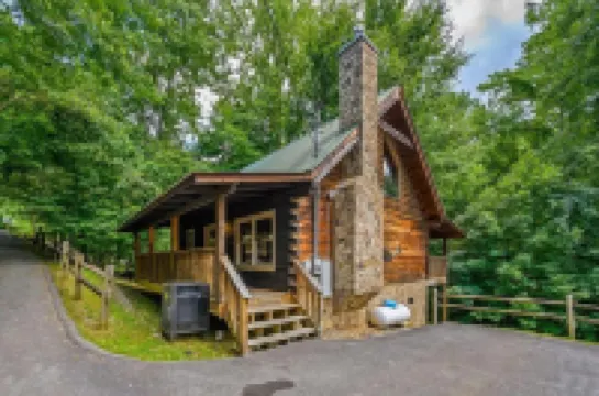 Sunrise Woods Retreat