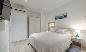 L & L Old Town Apartments