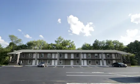 Jackson Town House Inn Отели в г. Шони Тауншип