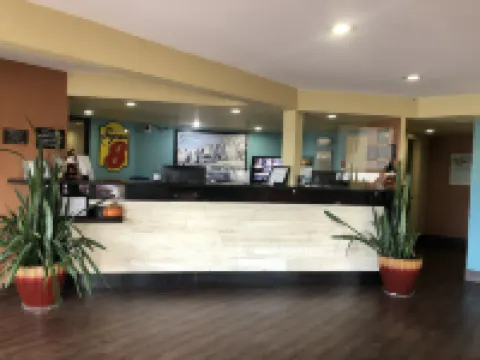 塔爾薩溫德姆速8酒店