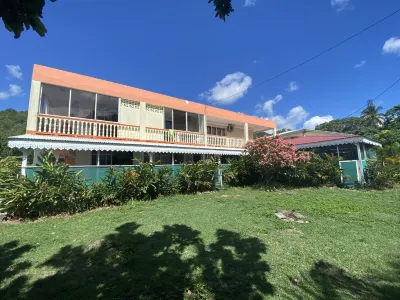 Auberge K-Wan Hostel - Proche Plages โรงแรมใน