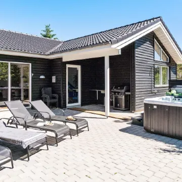 18 Person Holiday Home in Fjerritslev