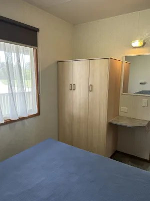 Long Jetty Caravan Park Port Welshpool Hotels in Toora