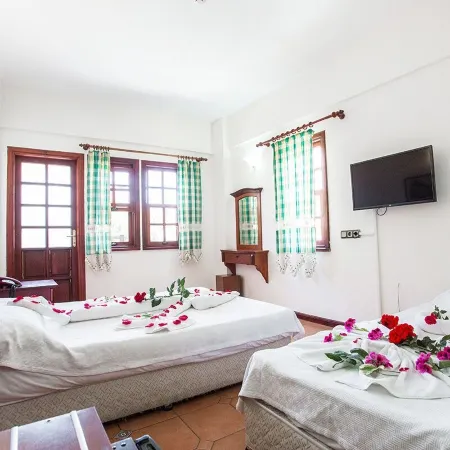 Club Pink Palace Hotel