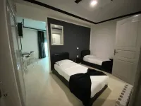 Hôtel le Calife Hotels in 