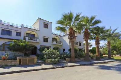 Follow the Sun Hotel Apartments Hotels in 