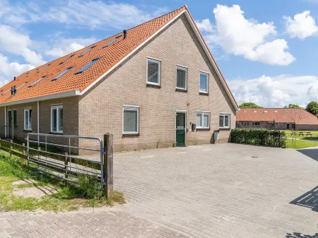 Apartment in Nes Near Vlijen Recreation Area Отели в г. Nes