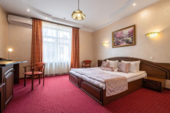 Edem Hotel Lviv