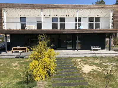 Chambres d'Hôtes 1001 Nuits Montalivet Hotels in Jau-Dignac-et-Loirac