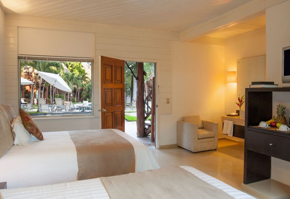 Hotel Magic Blue Over view