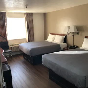 Ameri-Stay Inn & Suites