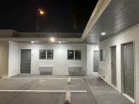 Erth Inn by Aga Bell Gardens