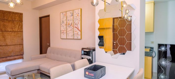Elegant and Comfy 3Br Transpark Cibubur Apartment Hotels in Cimanggis
