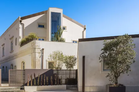 Byssus Suites Отели рядом с достопримечательностью «Syracusa»