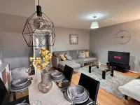 Modern 3Br House for Contractors Hotels in Nuneaton
