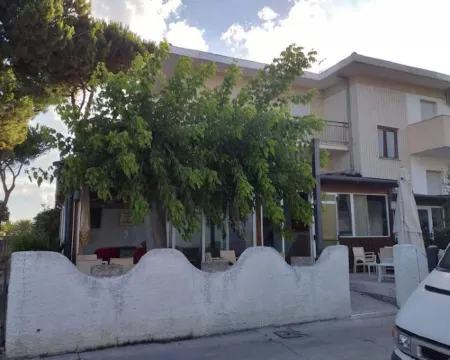 Spacious Double Room Beside the Sea Hotels in Pineto