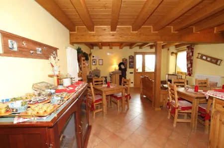 Residence Trompe-l'Oeil Отели в г. Antagnod