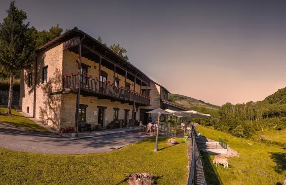 比爾佐天堂酒店