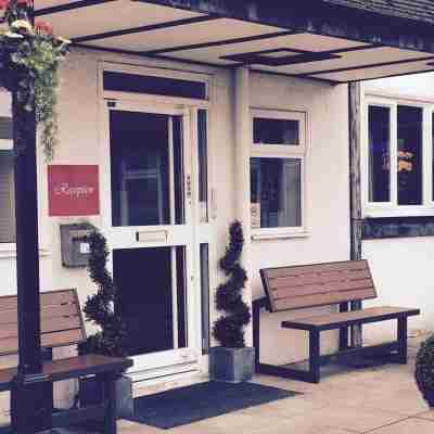 Stockwood Hotel - Luton Airport Hotel Exterior