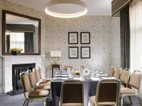 Buswells Hotel