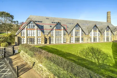 Pochin House Collections Отели в г. Тревербин