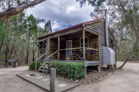 Cypress Ridge Cottages Отели в г. Станторп