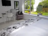 The Cock and Bull Hotels in Ellon