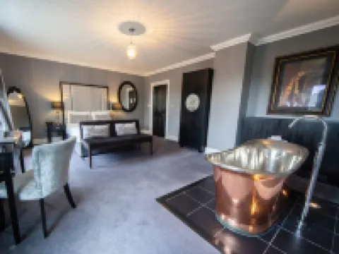 Poets House Hotels in Ely