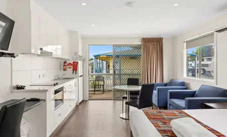 Discovery Parks - Adelaide Beachfront