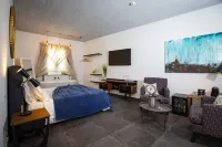 Pjazza Suites Boutique Hotel Hotels near Għar il-Ħamiem