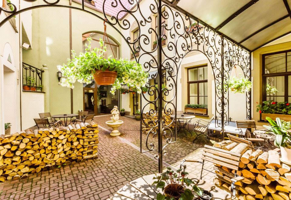 hotel overview picture