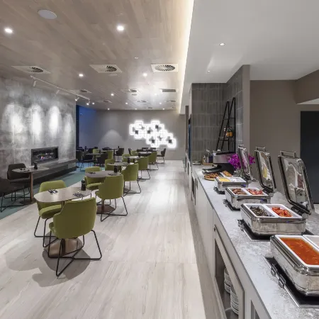 Deco Hotel