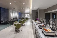 Deco Hotel Canberra Hotels in Уотсон