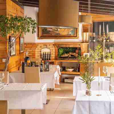 Luxury Guest House Opus One Dining/Meeting Rooms