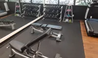 Kansas City Airport Marriott - Gym