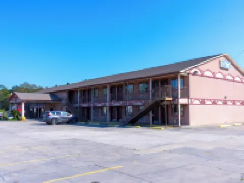 Colonial Inn Hammond Hotels in Hammond