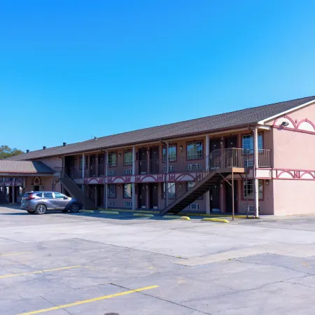 Colonial Inn Hammond