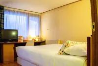 初心飯店 - 永河畔拉羅什巴拉丁斯 穆伊萊龍勒卡普蒂住宿飯店