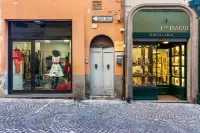 Tag Guest House Hotels in Viterbo