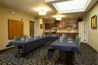 Best Western Plus Lawnfield Inn  Suites